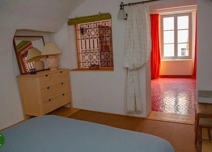 Chapitre Des Chanoines Apartment Entrevaux